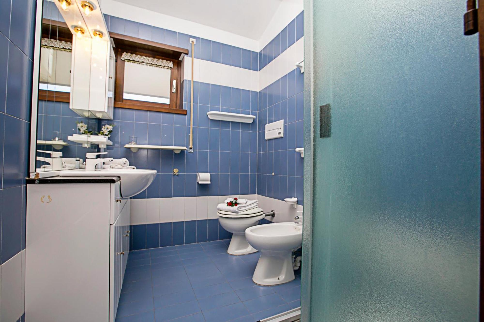 Residence Christina Due Laghi - Happy Rentals Tenno Eksteriør billede