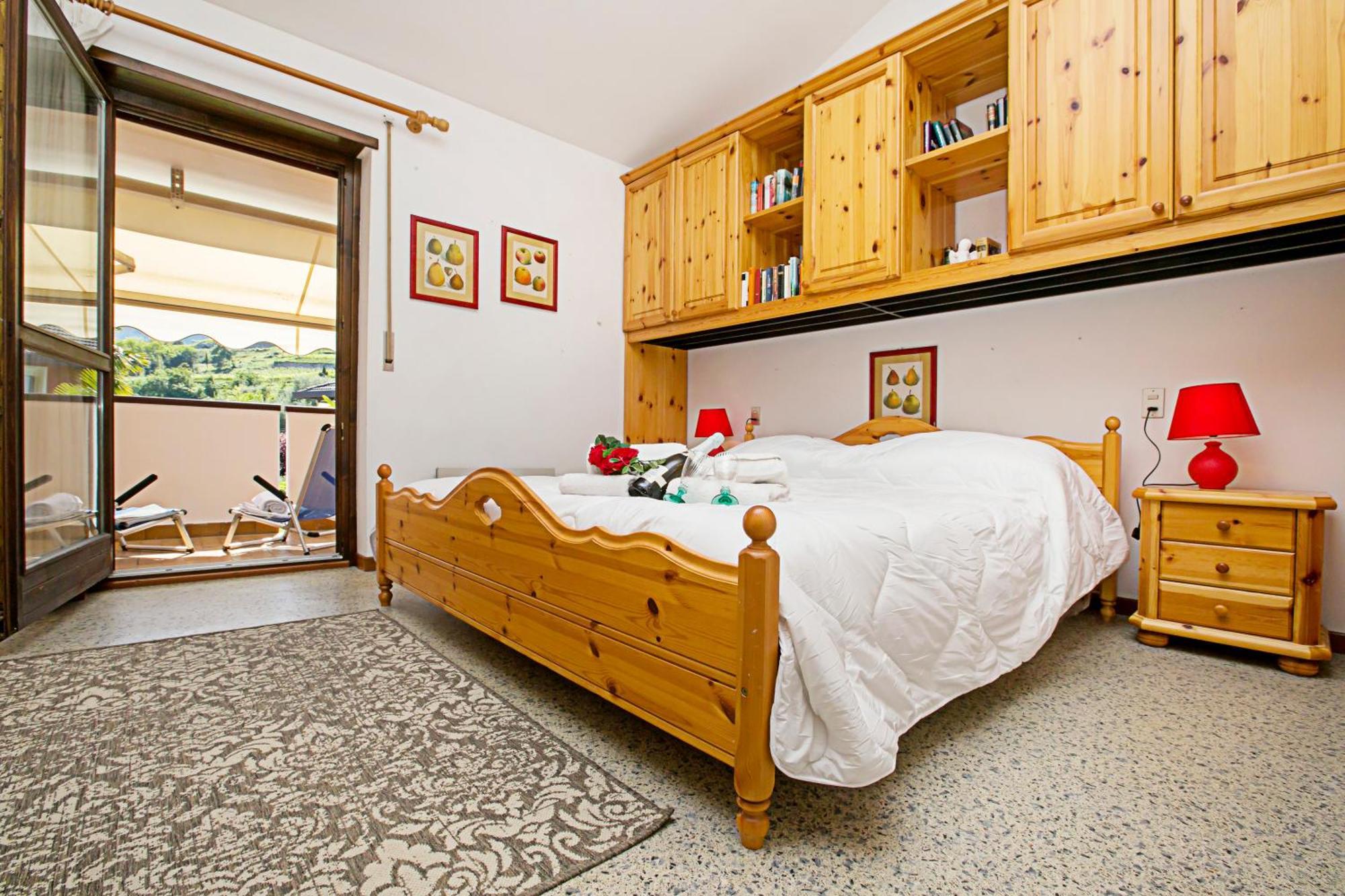 Residence Christina Due Laghi - Happy Rentals Tenno Eksteriør billede